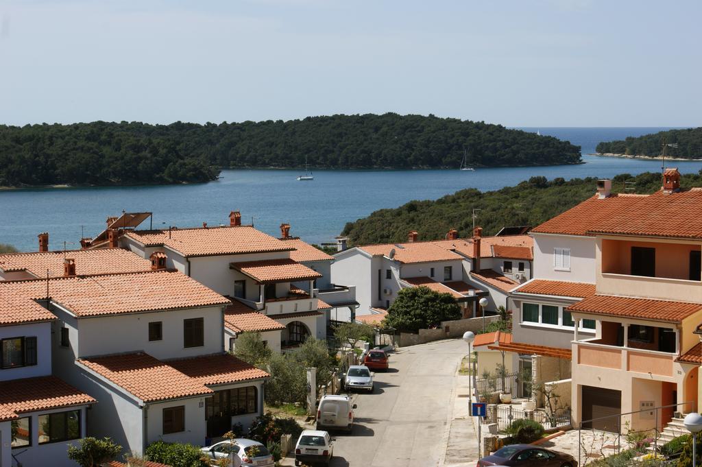 Apartments Cezar Vinkuran Esterno foto