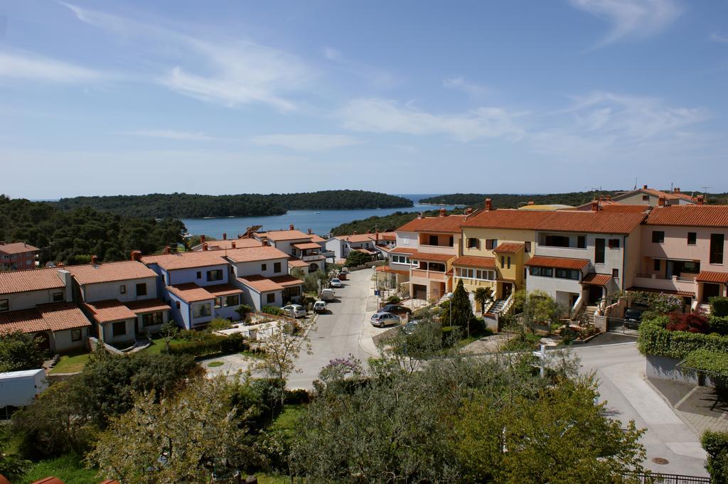 Apartments Cezar Vinkuran Esterno foto